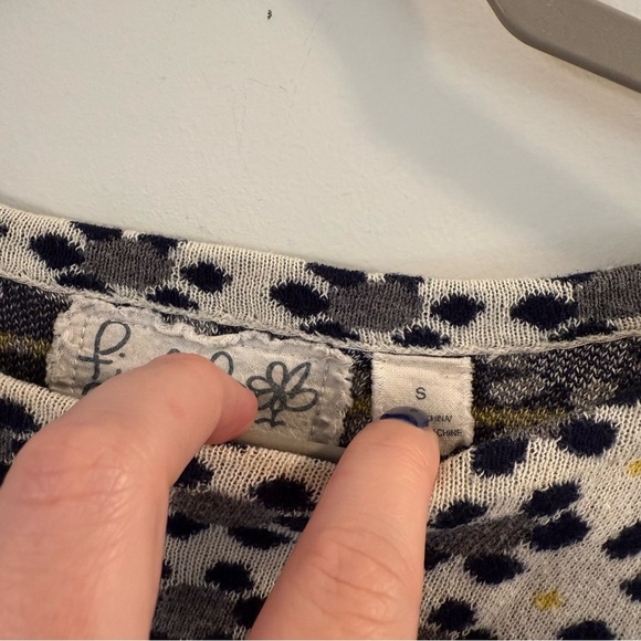 Women’s Field and Flower Floral Patterned quarter sleeve sweater size small S - Picture 2 of 4